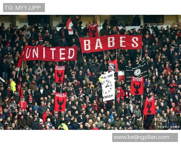 曼联13号足球明星的辉煌历程与未来展望 曼联13号足球明星的辉煌历程与未来展望