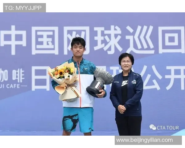 深圳网球队与重庆网球队赛后复盘分析比赛节奏与战术表现