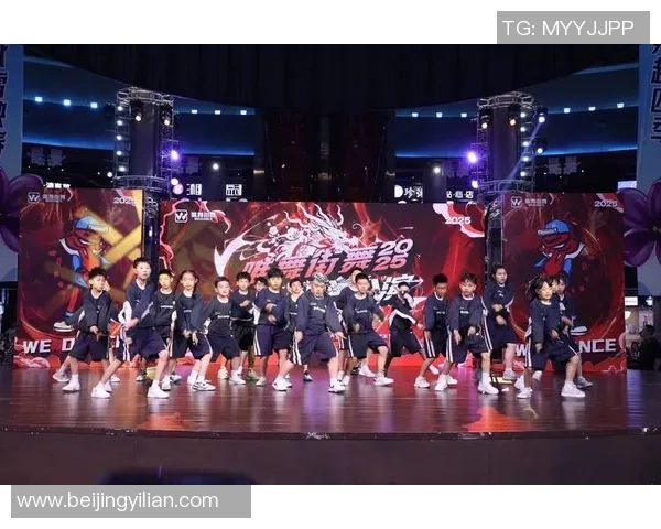 街舞巨献：探秘深圳街舞队的状态